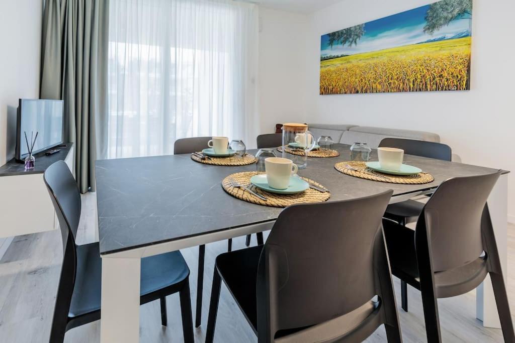 Wave Island! Luxury Resort A Jesolo - Piscina E Park Free! المظهر الخارجي الصورة